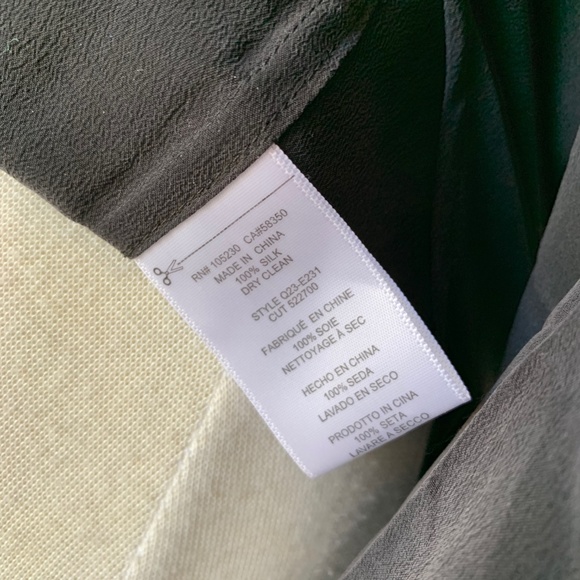 EQUIPMENT FEMME BLACK SILK BUTTON UP SHIRT, MD - Picture 7 of 8